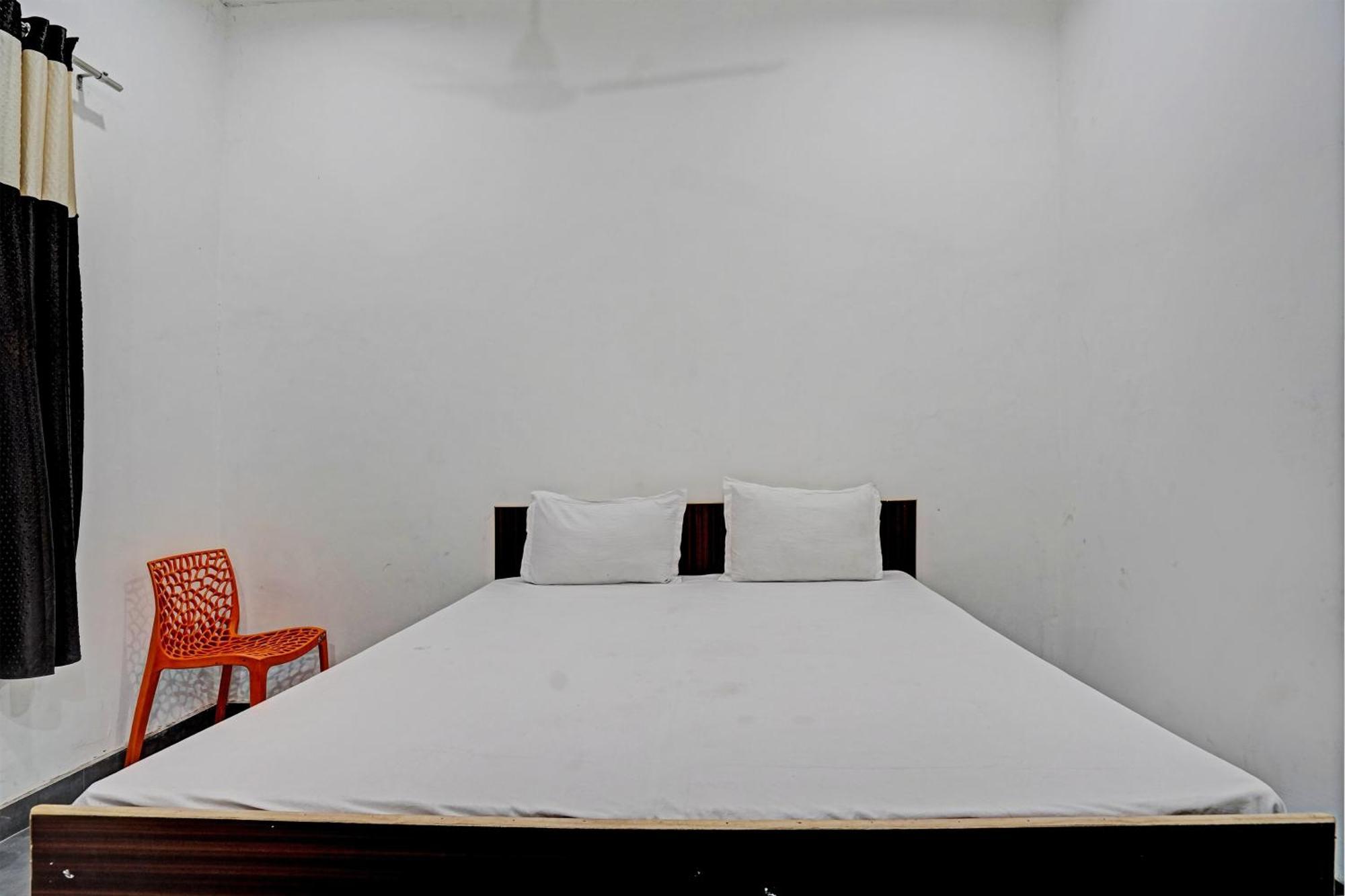 Oyo Double Ss Hotel Hathras ภายนอก รูปภาพ